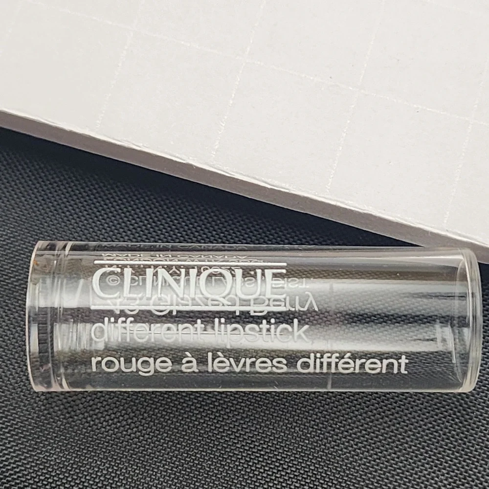 CLINIQUE‎ Glazed Berry #43 Different Lipstick & Black Lash Doubling Mascara DUO